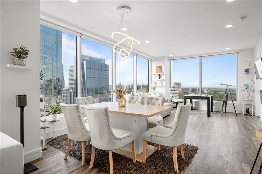 Building Photo - 3338 Peachtree Rd