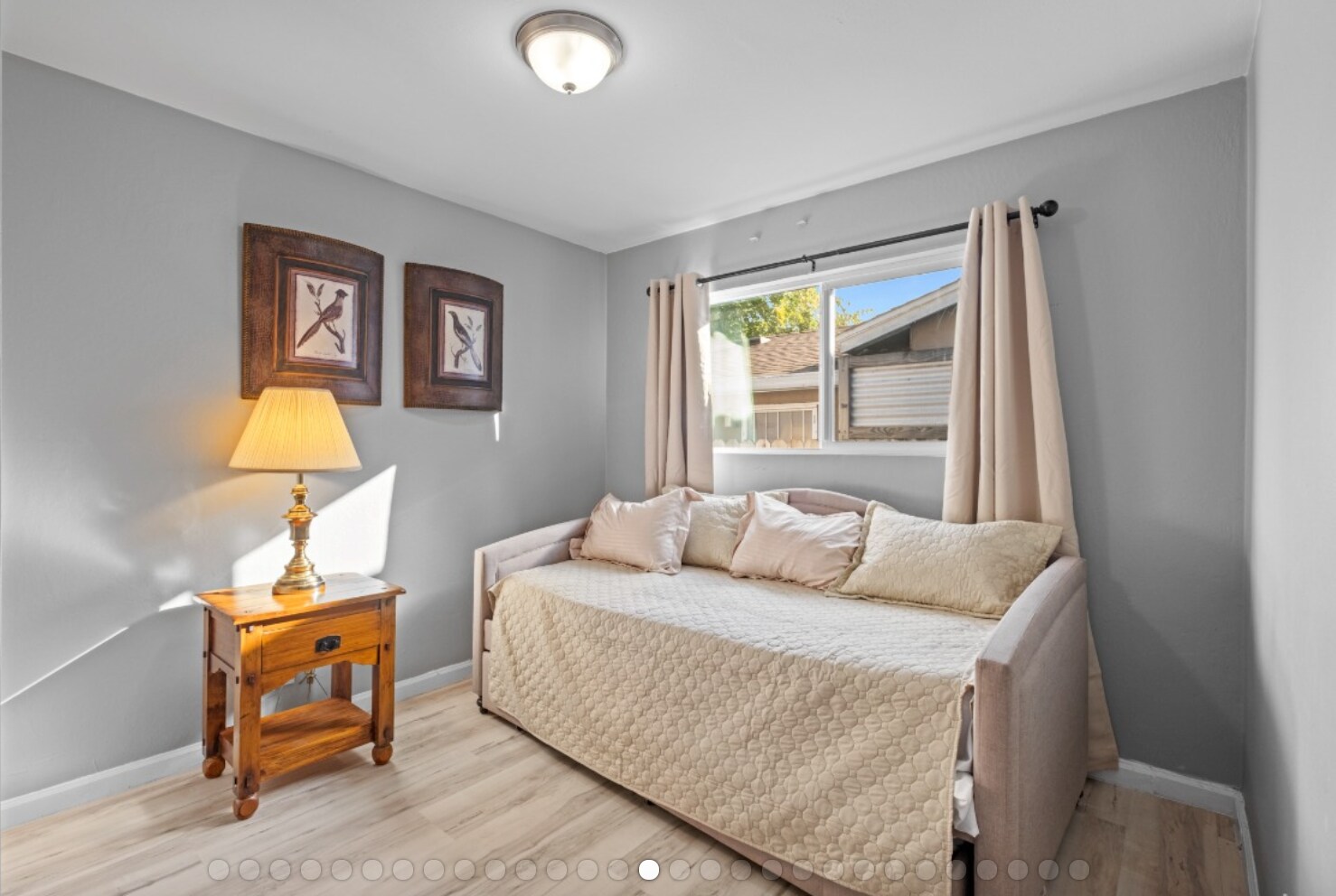 Building Photo - 325 Falcon Dr