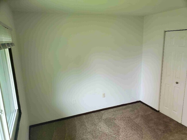 Building Photo - 1716 E 80th St