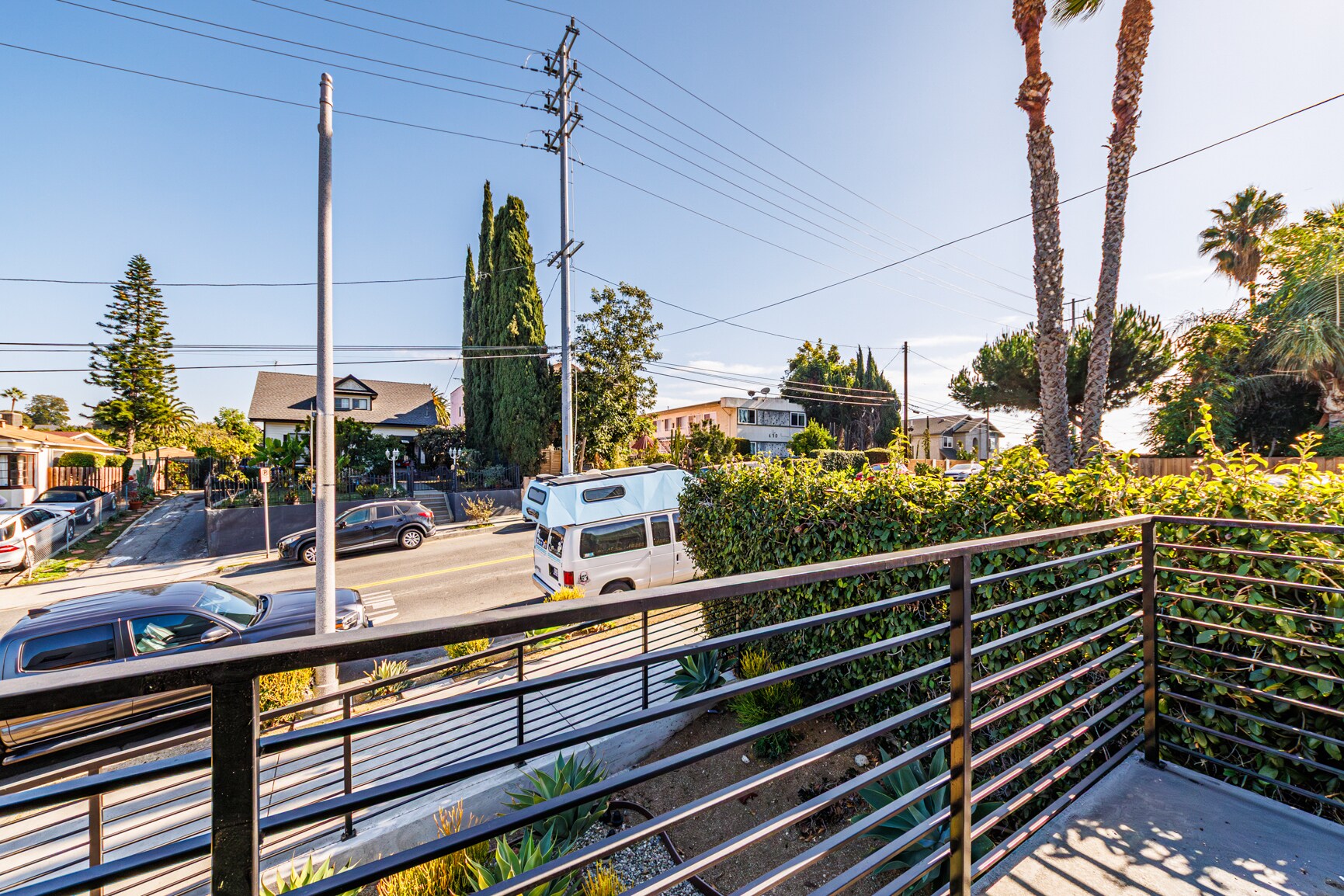 Building Photo - 705 N Benton Way