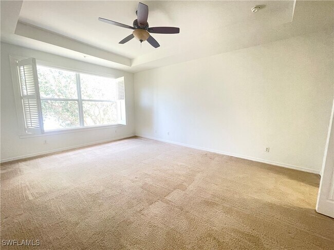 Building Photo - 1370 Mariposa Cir