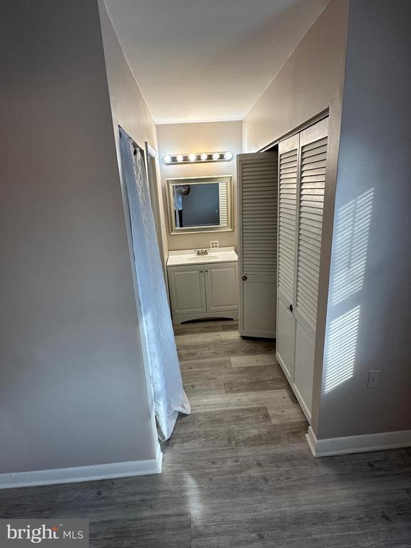 Building Photo - 6521 Gildar St