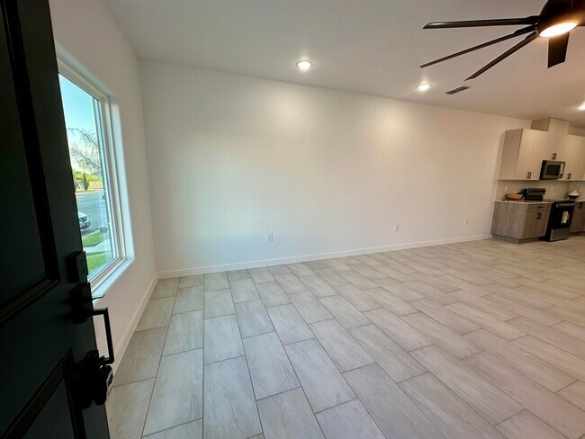 Building Photo - 8218 Casa Verde Rd