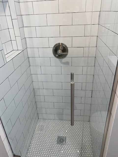 Building Photo - 209 43rd St S