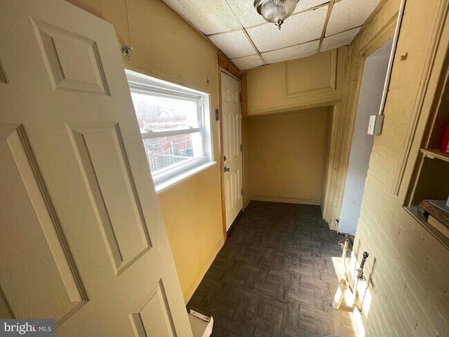 Building Photo - 3244 E St