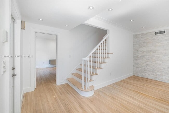 Building Photo - 11401 SW 72nd Pl