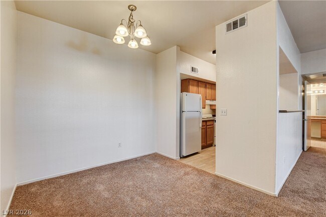 Building Photo - 45 Maleena Mesa St