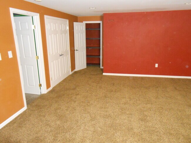 Building Photo - 8006 Caraway Ave