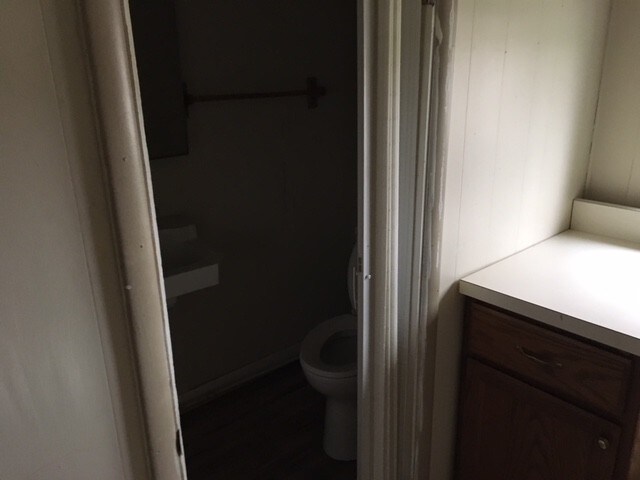 Building Photo - 6080 Park Lake Rd