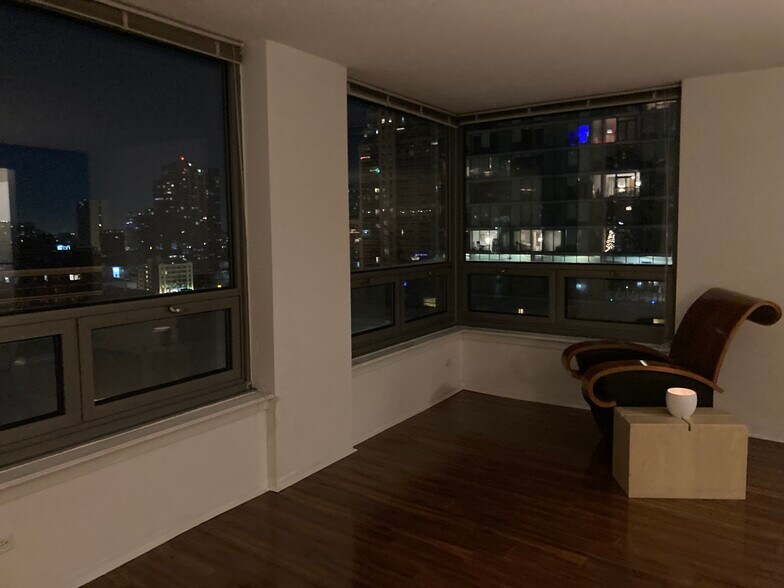 Building Photo - 440 N Wabash Ave