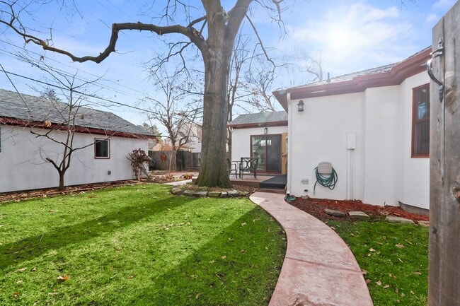 Building Photo - 1414 N 15th St