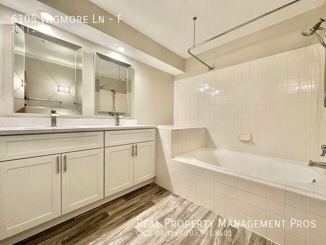 Building Photo - 6105 Wigmore Ln