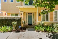 Building Photo - Paseo del Sol Charmer with Private Yard and Community Pool
