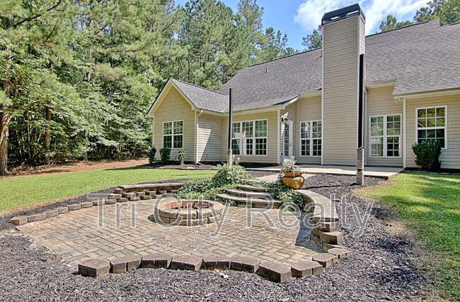 Building Photo - 69 Meadows Creek Ln