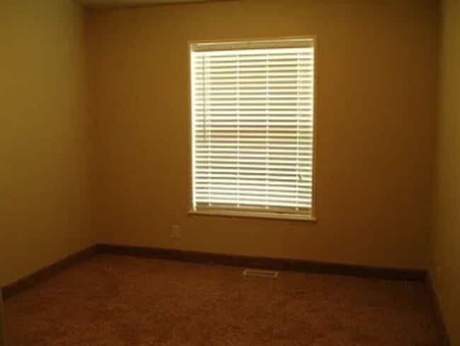Building Photo - Comfy & Cozy Home for Rent
