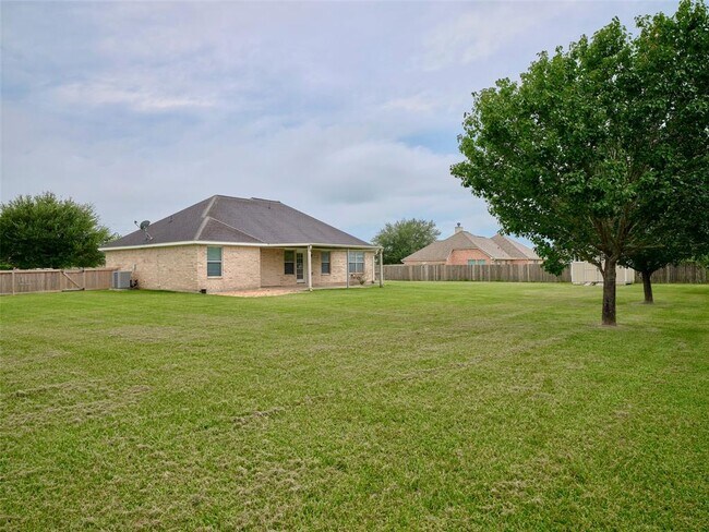 Building Photo - 10611 Alex Dr