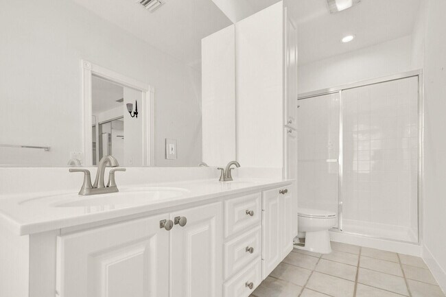 Building Photo - 133 Wentworth Ct