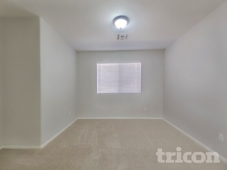 Building Photo - 30877 N Coral Bean Dr