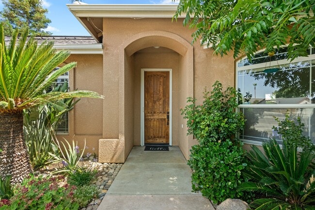 Building Photo - 687 Glenn View Ct