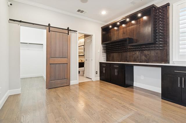 Building Photo - 5900 The Esplanade