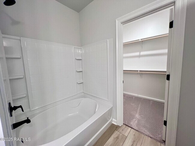 Building Photo - 131 Brattle Ct
