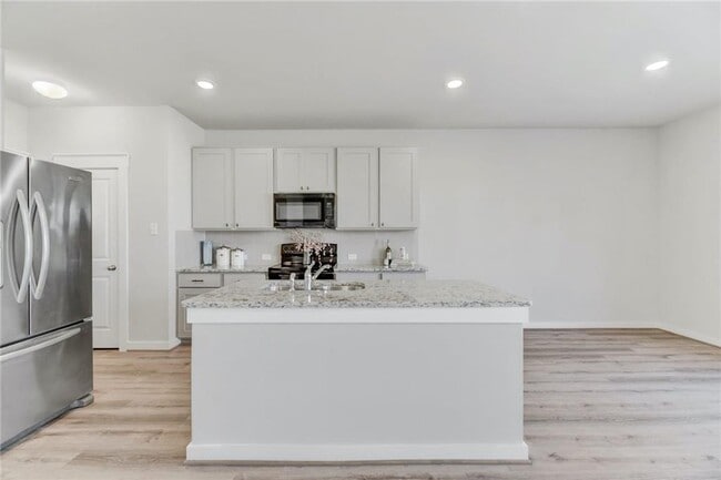 Building Photo - 252 Fieldwood Dr