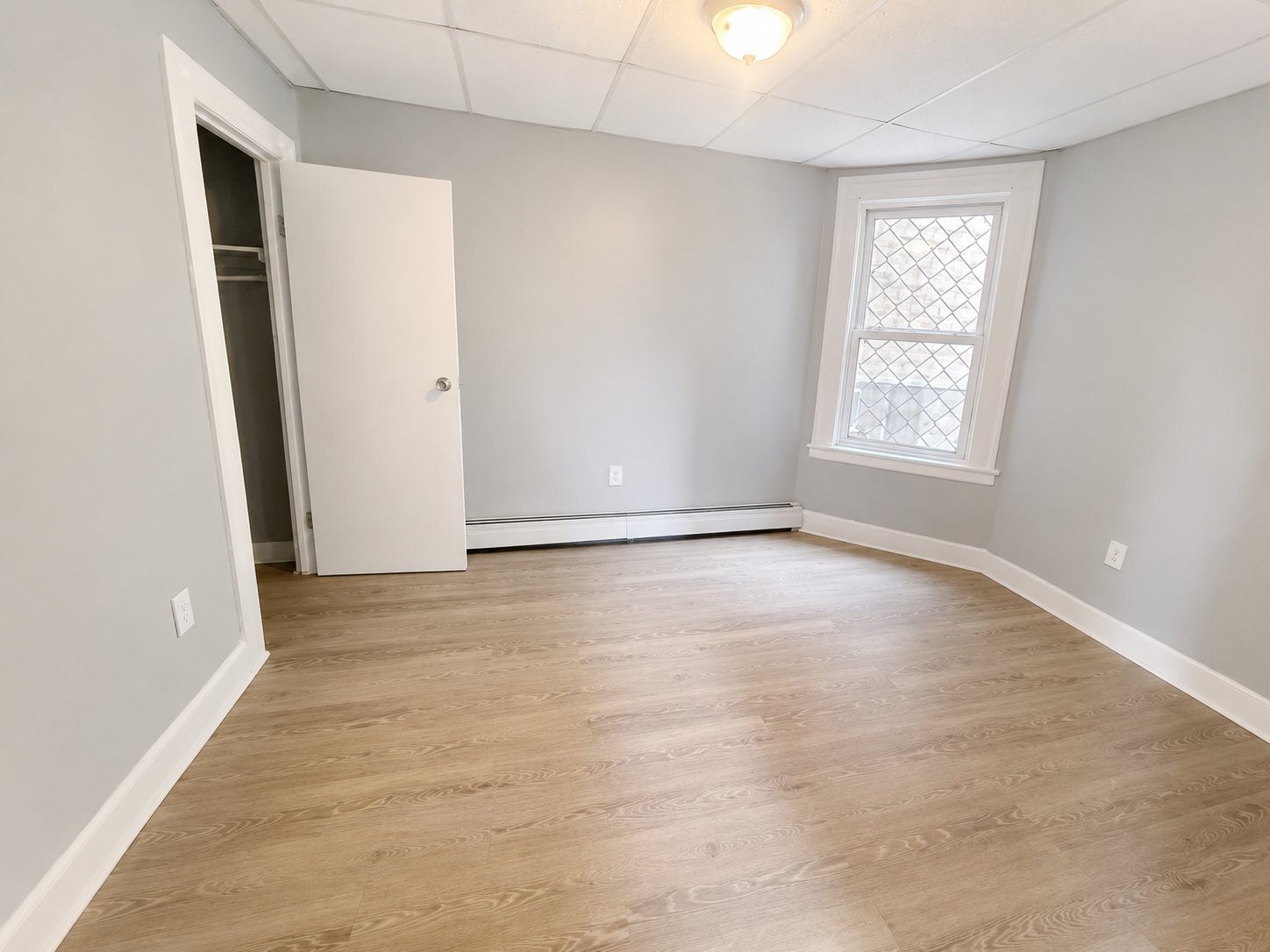 Building Photo - 70 Eaton Pl