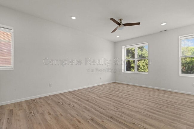 Building Photo - 3255 Nebraska Ave