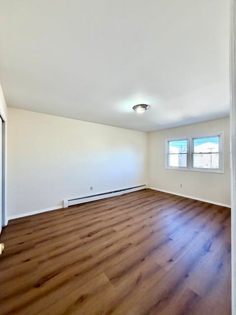 Building Photo - 71 Linnet St