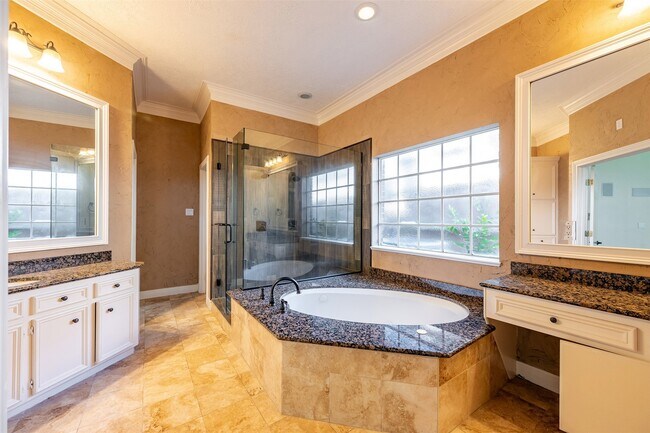 Building Photo - 11826 Primwood Dr