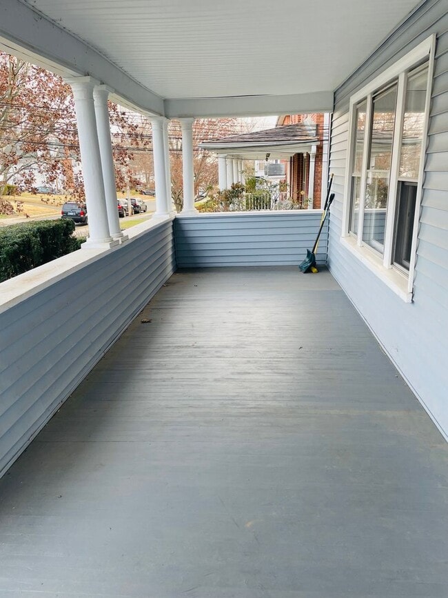 Building Photo - 173/175 Whitman Ave