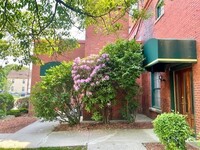 Building Photo - 54 Green St