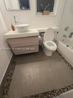 Building Photo - 2019 Harbor View Cir