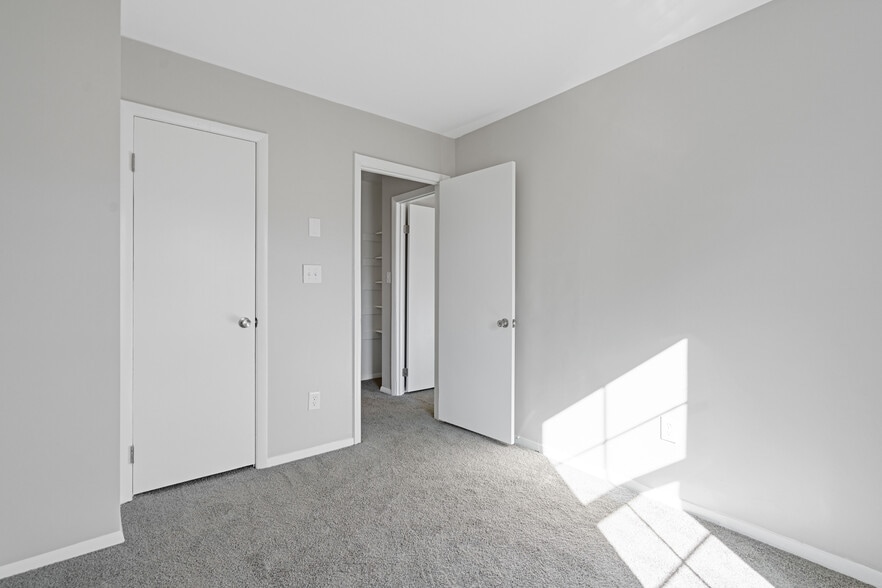 Building Photo - 405 Harbour North Dr