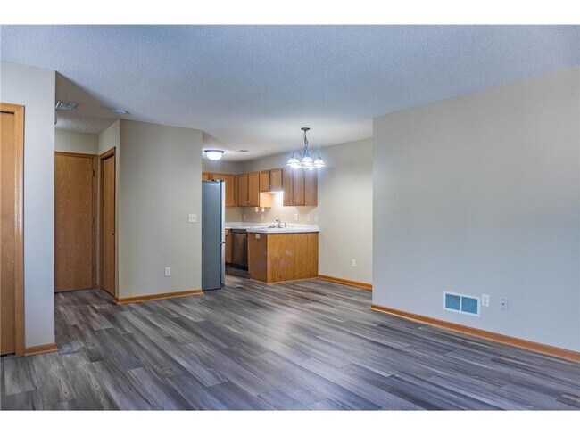 Building Photo - 1236 Heather Ln
