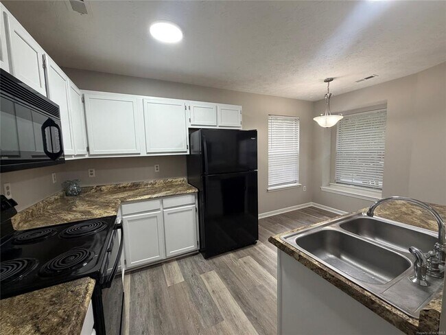 Building Photo - 146 Rain Tree Way