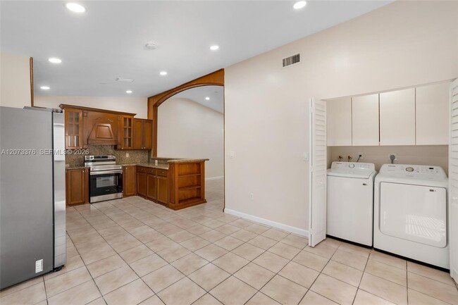 Building Photo - 10212 NW 129th St
