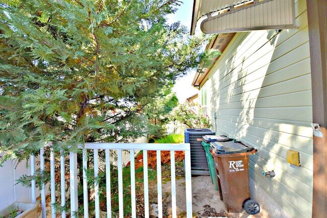 Building Photo - 1900 Little Elm Trail