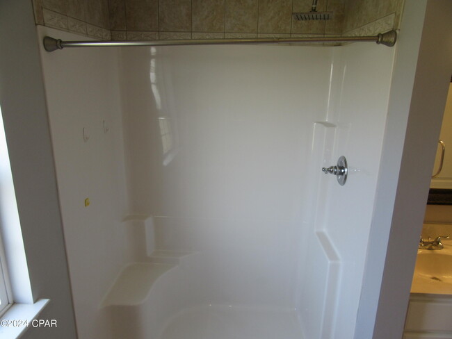 Building Photo - 918 Amber Way