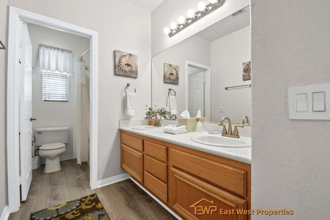 Building Photo - 1220 Cabernet Cir