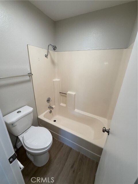 Building Photo - 3633 Oak Creek Dr