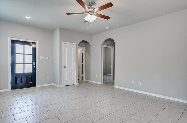 Building Photo - 31322 Spotted Saddle Hollow