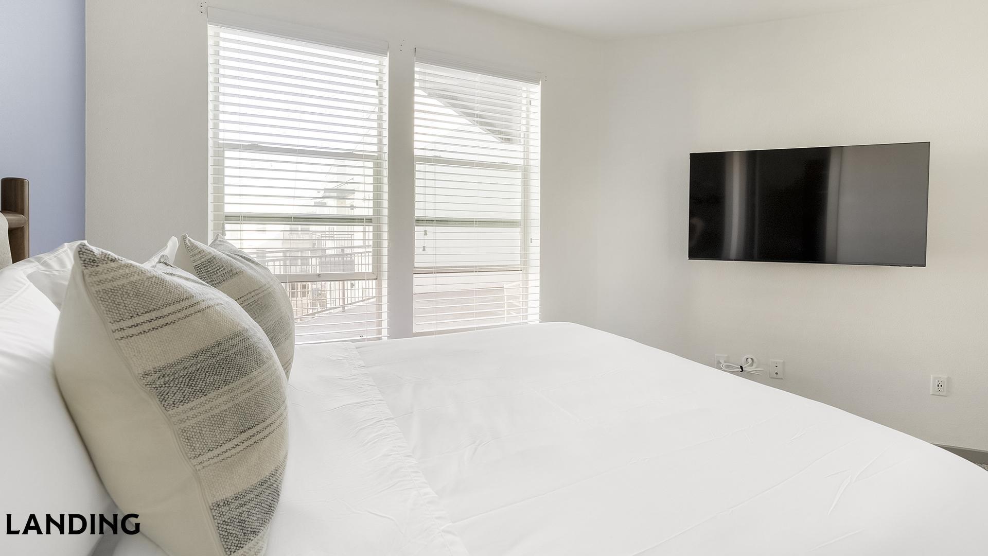 Building Photo - 101 S Center St