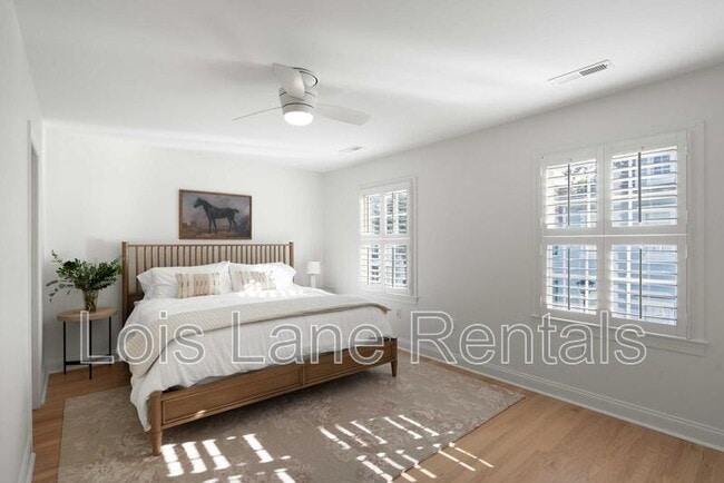 Building Photo - 5 Radcliffe Pl