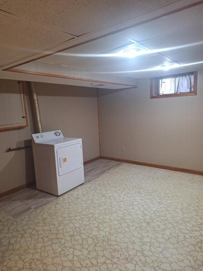 Building Photo - 5118 Pembroke Ave