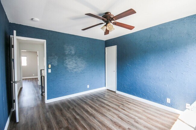 Building Photo - 7035 Lisa Ln