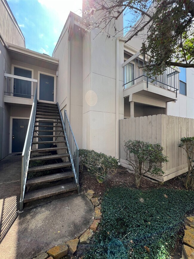 Building Photo - 7950 N Stadium Dr