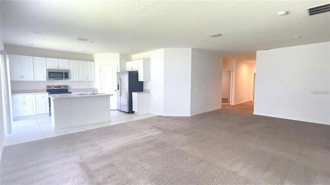 Building Photo - 3959 Fescue St