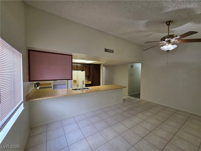 Building Photo - 3214 Anacapa Way