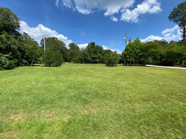 Building Photo - 1900 Lee Rd 61